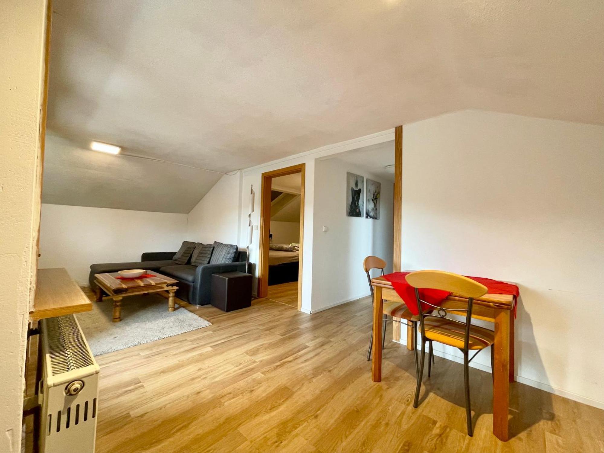 Basis 8 Apartment *