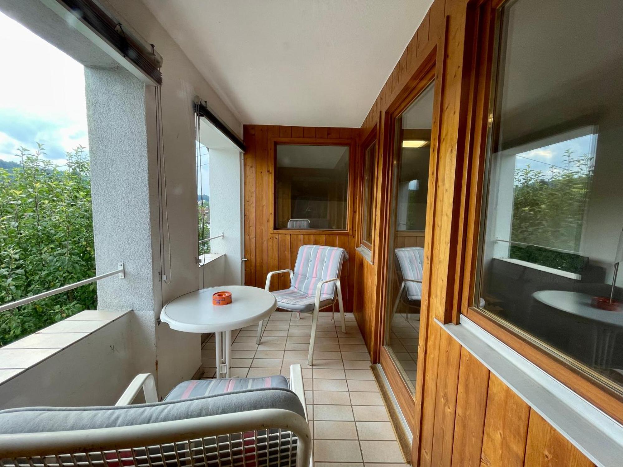 Apartment Basis 8